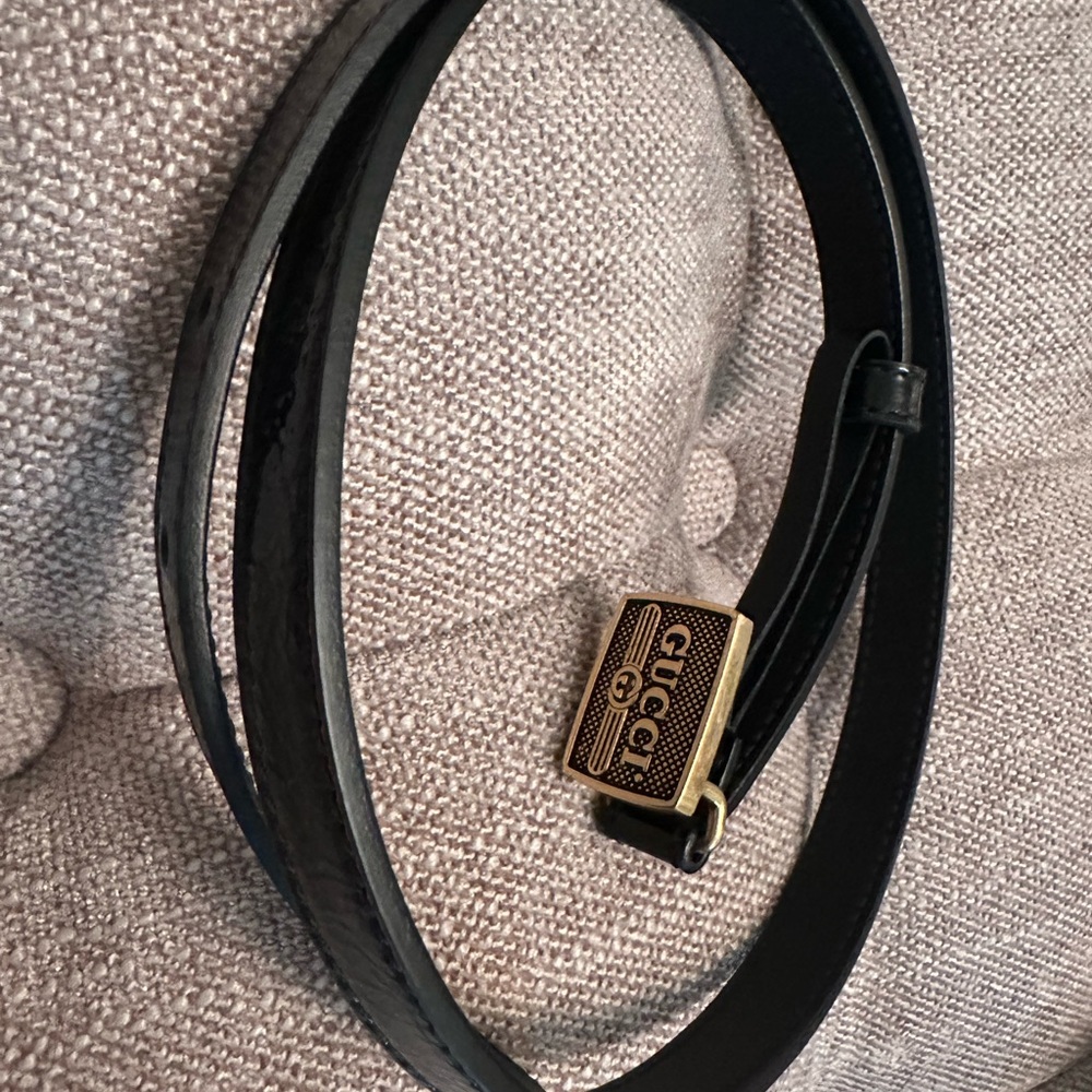 Used black Gucci belt. Size 80 - Picture 2 of 2